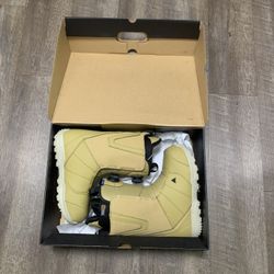 Brand New Men’s Burton Snowboard Boots Size 8.5