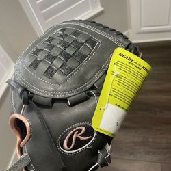 New Rawlings Heart Of The Hide Softball Glove