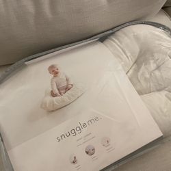 Snuggle Me Infant Lounger 