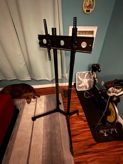 Rolling tv stand