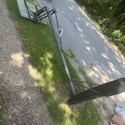 FREE BASKETBALL HOOP NEEDS RIM 
