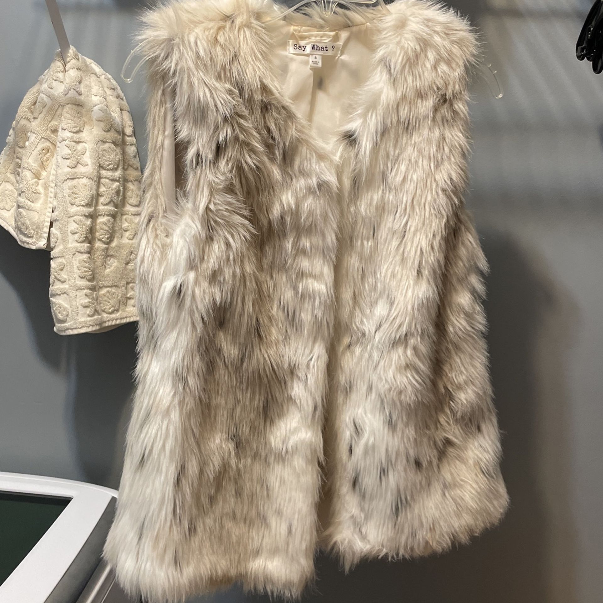 Juniors Fur Vest