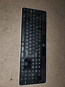 Logitech Solar Keyboard K750
