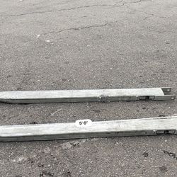 Forklift Fork Extensions – 42” Long (1,250 kg / 2,750 lb Capacity, Pair)
