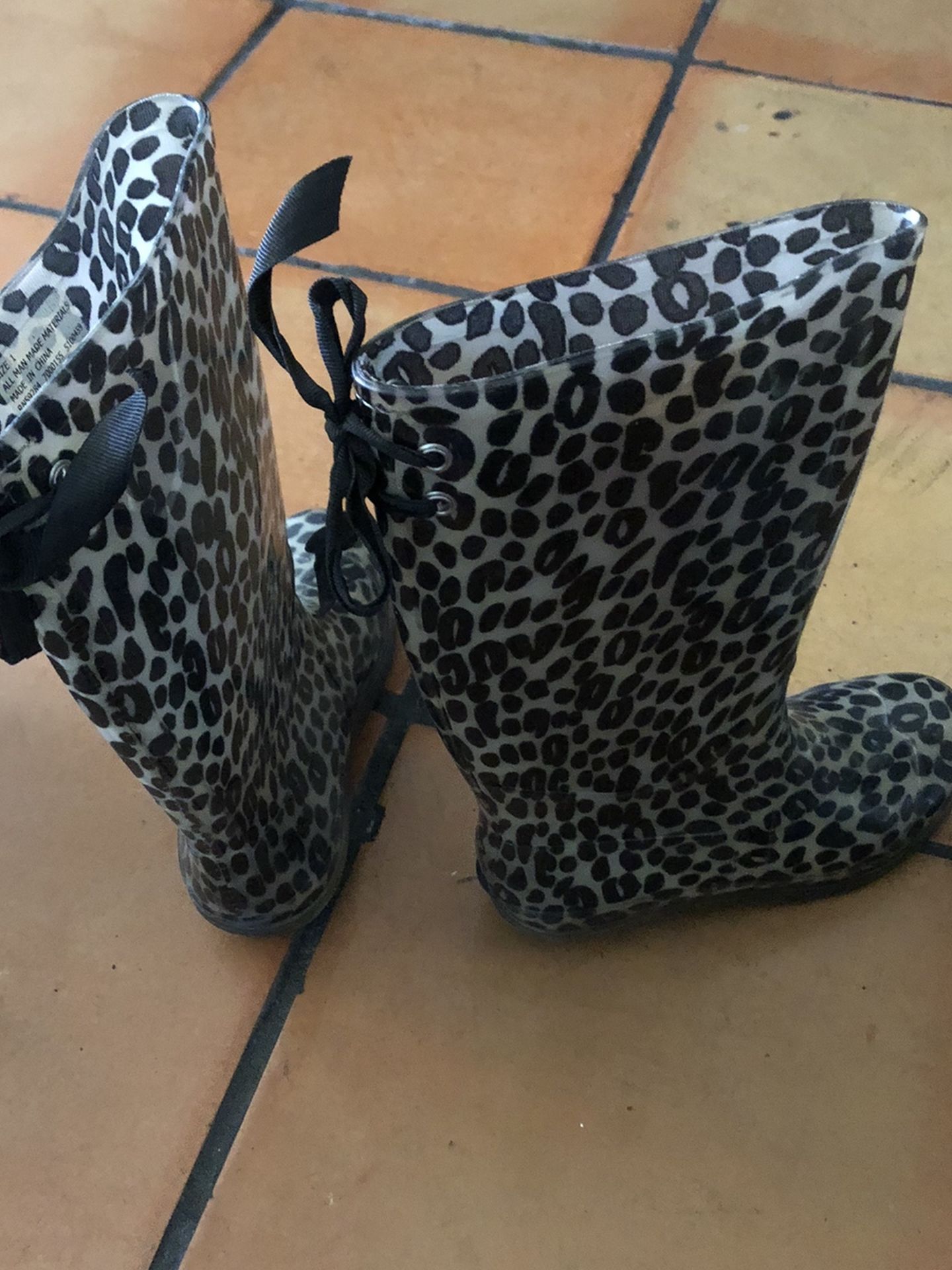 Rainboots Girl Size 1
