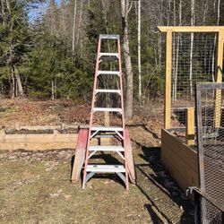 9 Foot Warner, Ladder