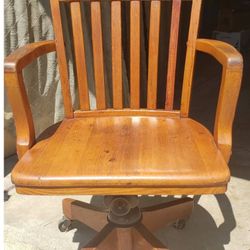 Oak Vintage Bankers Chair 