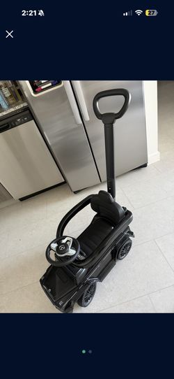 Selling Brand New Toddlers Car $30 