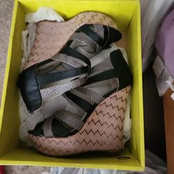Charlotte Russe Black Snake Wedges