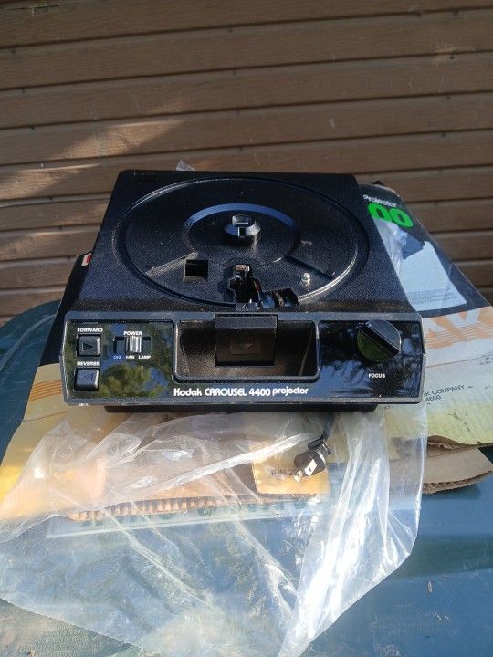Kodak Carousel Projector 4400