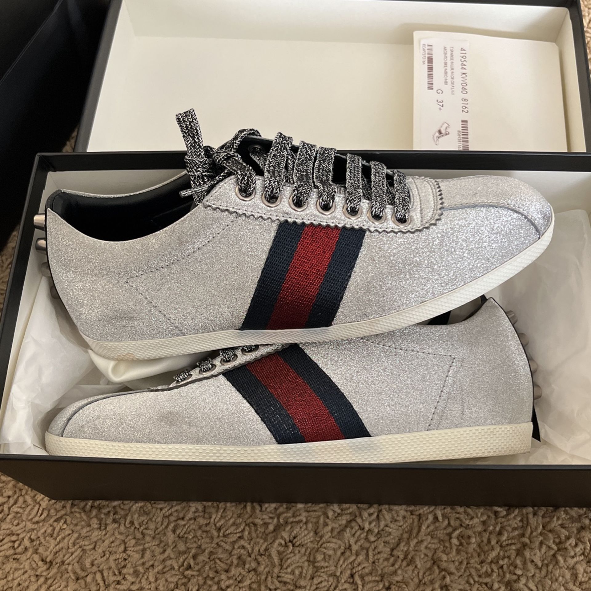 Women’s Shoes