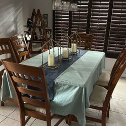Dinning Room Table 