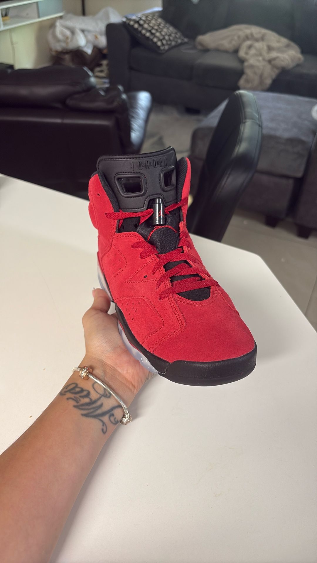 Sir Jordan 6 Retro Toro Bravo Brand New Size 6