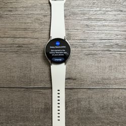 Samsung Galaxy Watch 6 (40mm) - Excellent Condition