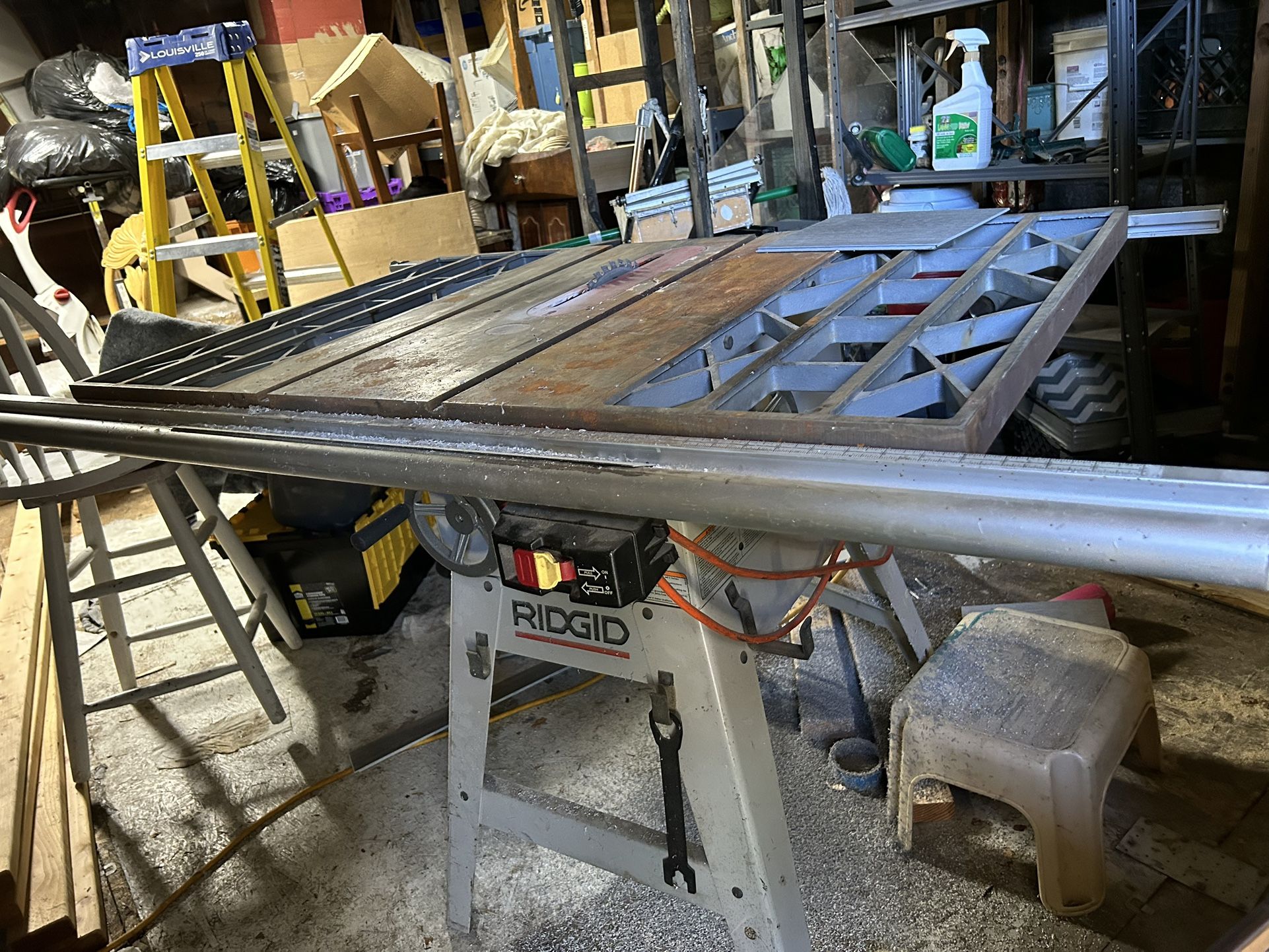 Rigid Table Saw 15 Amp ( 4 Foot Cast Iron Top)