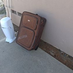 SUITCASE ON WHEELS