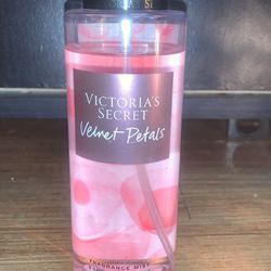 Victoria Secret Velvet Petals Perfume 