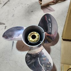 Boat Propeller..NEW IN BOX 