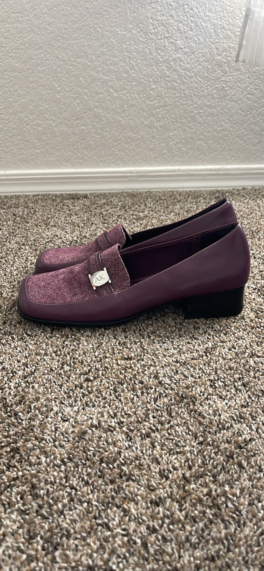 AK Anne Klein iflex Purple Loafers Silver Details SIZE 10 narrow