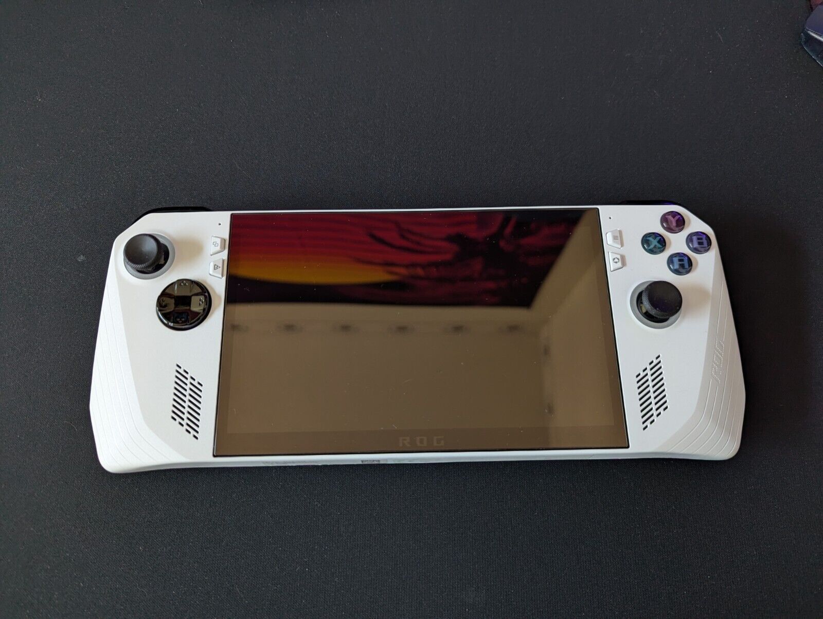 ROG Ally Z1 Extreme - Like New