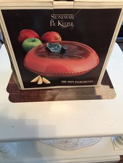 The MAIN INGREDIENTS PIE KEEPER