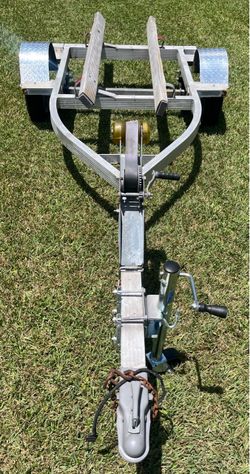 2023 aluminum Jet ski trailer. Registration. Like new