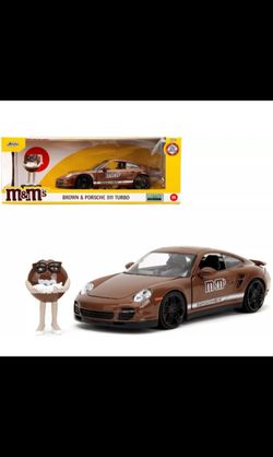 Jada M&M's Porsche 911 Turbo Die-Cast with Figure