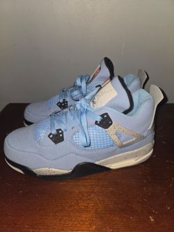 Jordan 4 university blues 9.5 size