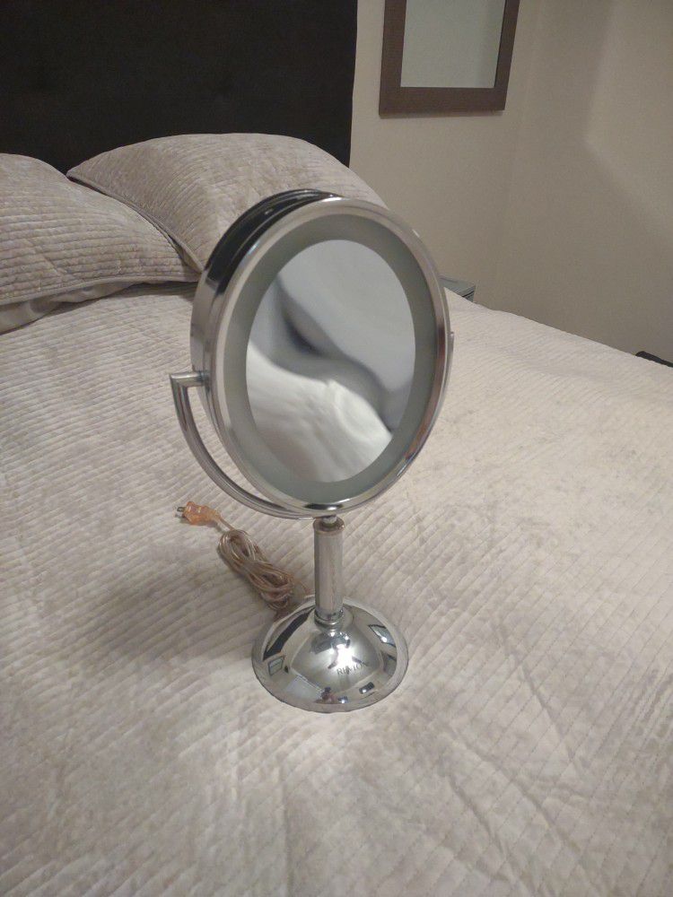 Revlon Vanity Mirror Light