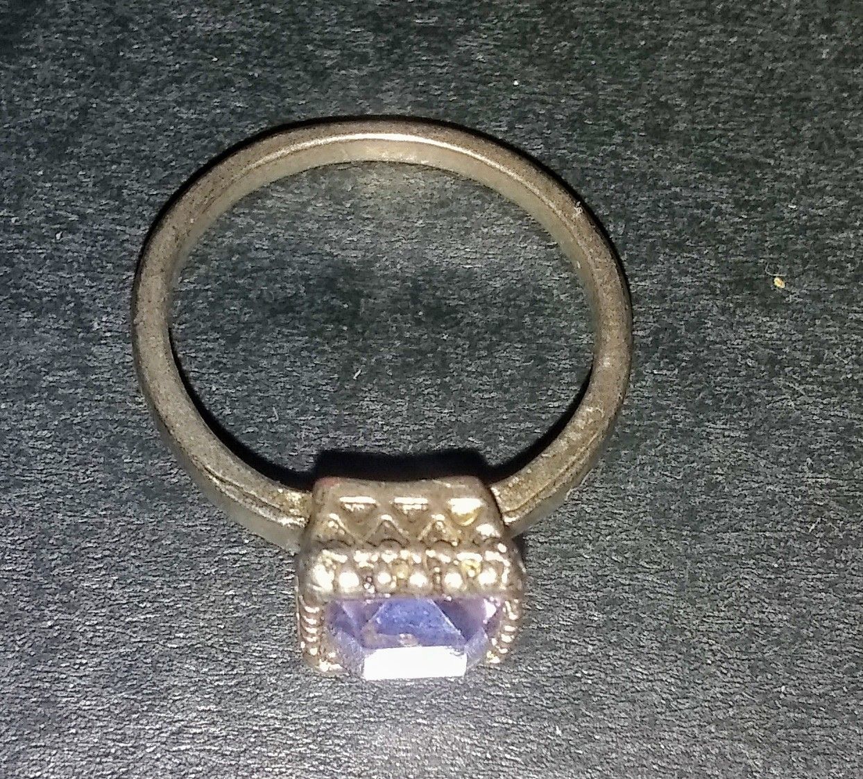 Purple tanzanite antique ring