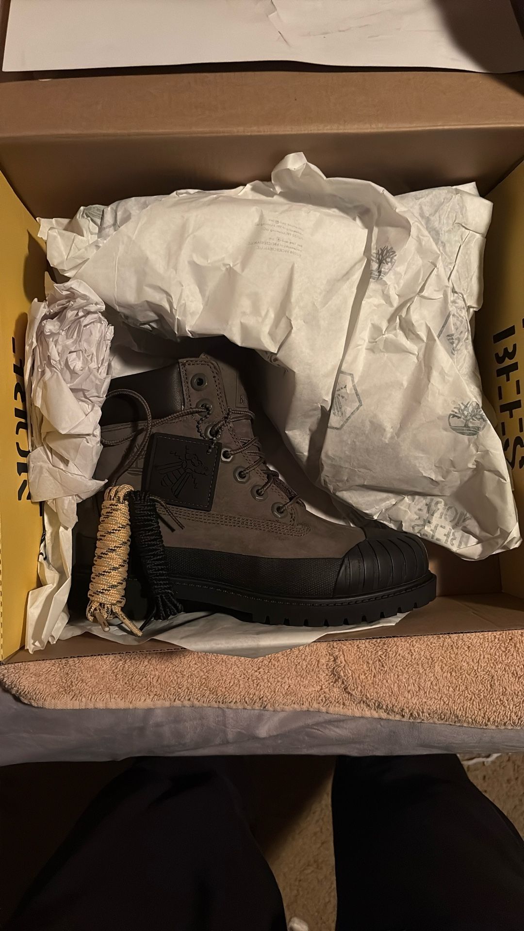 Women’s Tim’s Size 5.5 Bee Line Collab