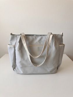 Light Gray Tote Bag, Zip Pockets, Side Pockets, Clean Interior