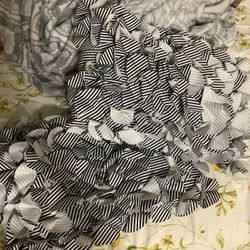 Really nice two sets pillow Moving Sale