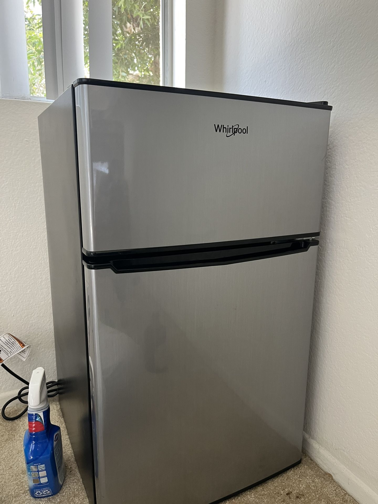 Whirlpool Mini Fridge
