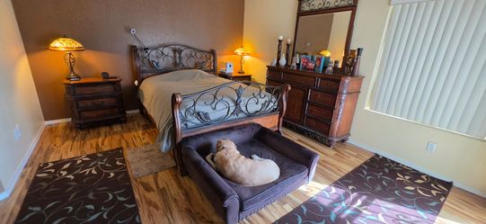 Bedroom set