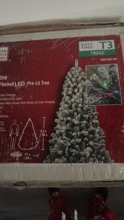 6ft white flocked Xmas tree