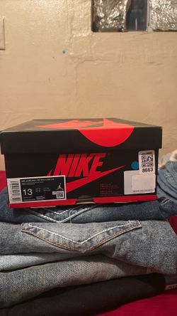 Jordan 1 low Chicago