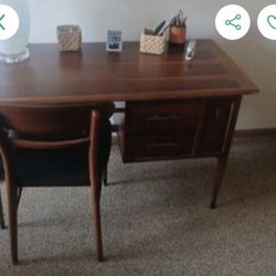 1960 Lane Acclaim Desk
