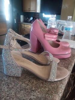 Betsey Johnson she sz 7.5