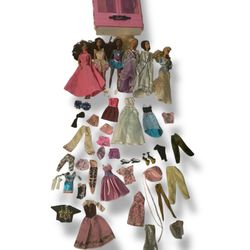 Barbie Dolls With Accessories Multiple Outfits Lot Of 6 Dolls With Closet