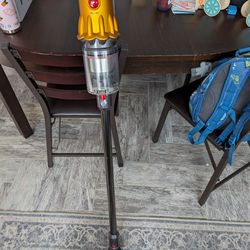 Dyson V12 Stick Vacuum