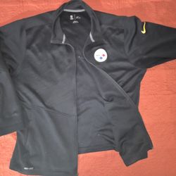 Nike Dri-fit official Pittsburgh Steelers jacket (SIZE 3XL)