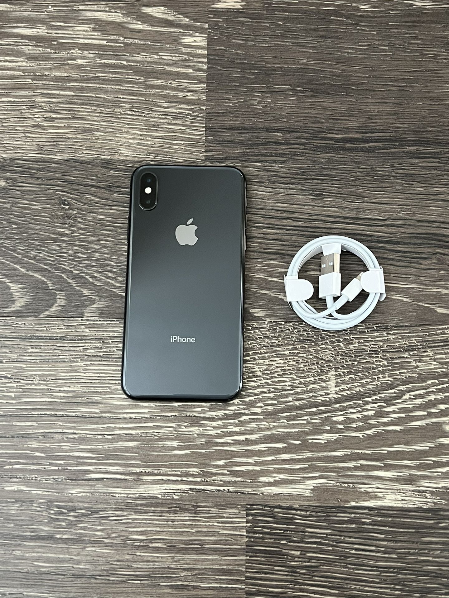 iPhone X UNLOCKED FOR ALL CARRIERS!