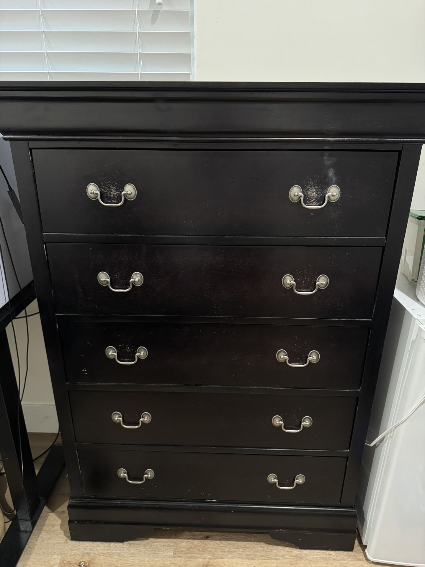 Black Dresser