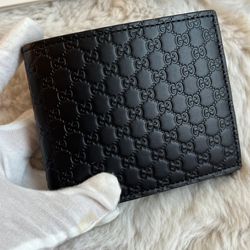 Gucci Microguccissima Monogram Logo Black Soft Margaux Leather  Wallet