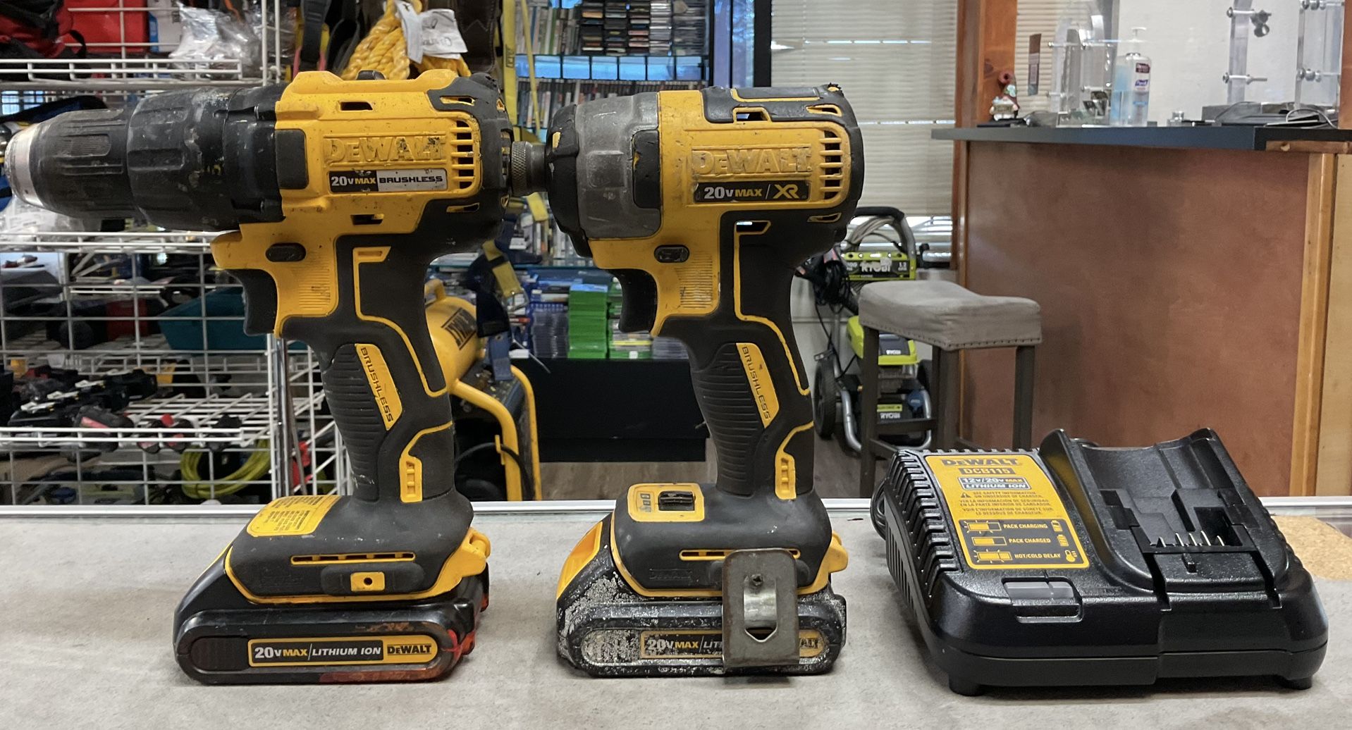 Dewalt 20V Brushless Motor Drill Set 