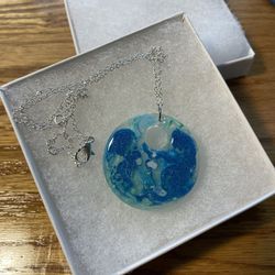 Double Sided Design Pendant And Necklace