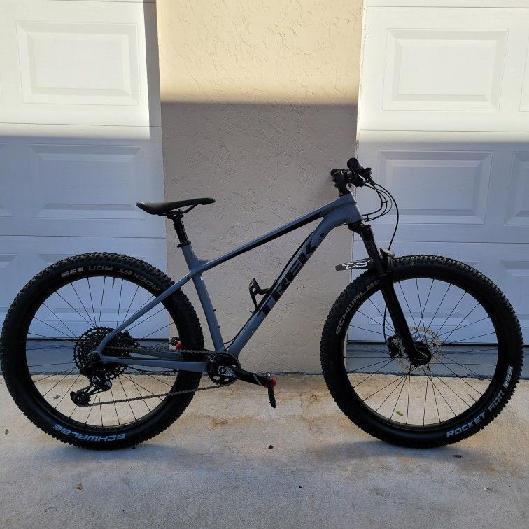 Trek Roscoe 8 - LARGE