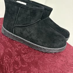 Brand new Arizona boots size 10