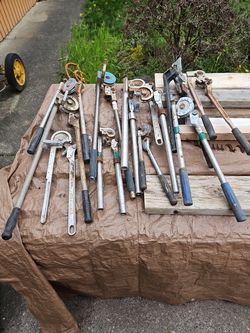 11 Commercial tubing benders